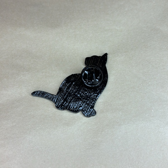 Green, Black, & White Floral Print Black Cat Enamel and Metal Pin - Picture 3 of 3